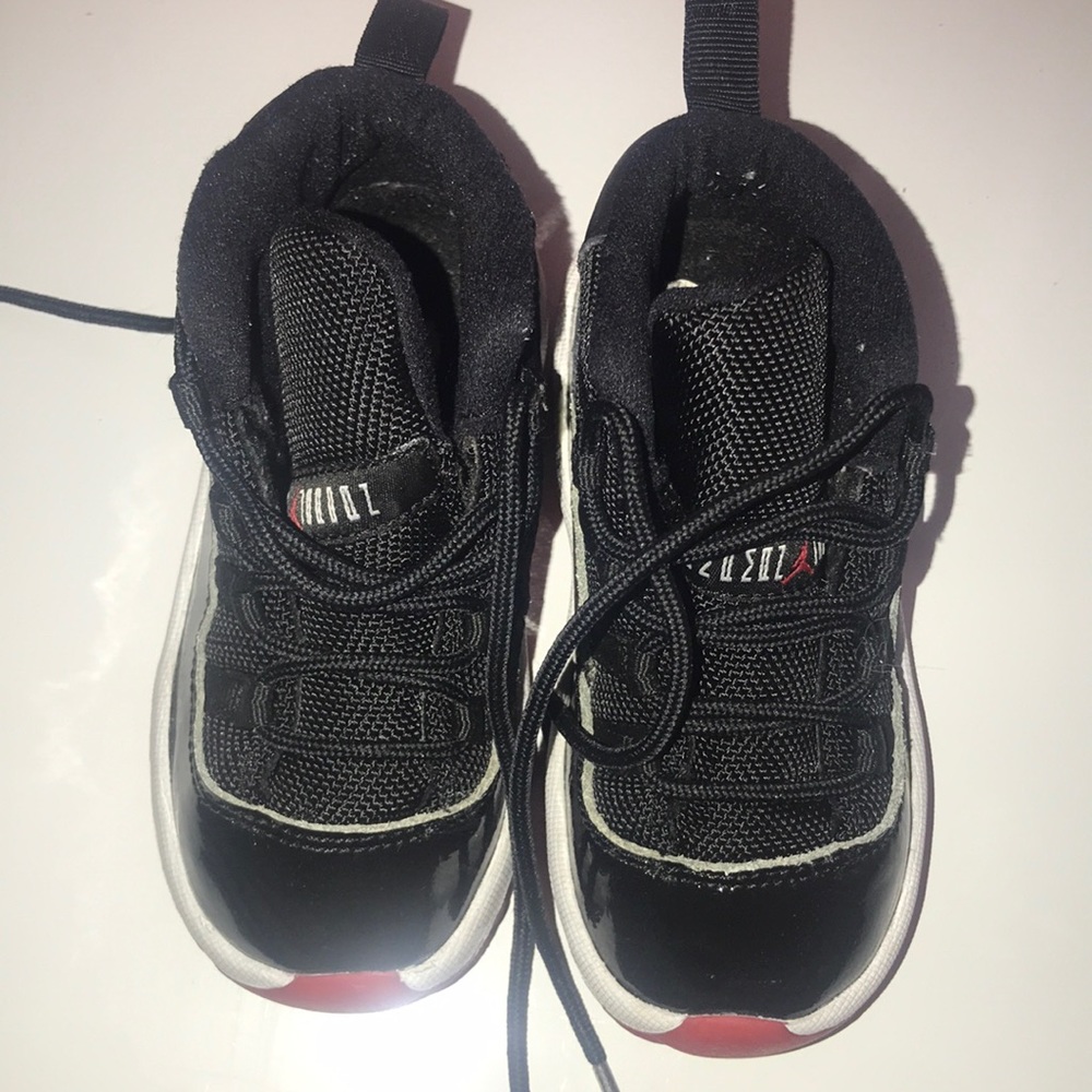 Jordan 11s